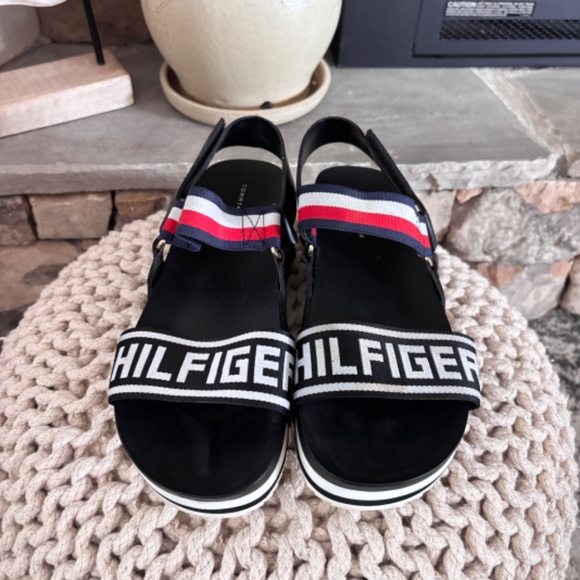 Tommy Hilfiger Women's SZ 10 Beckett Red White Blue Sandals Ankle Strap - Picture 8 of 11